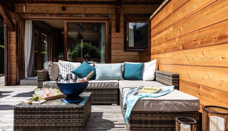 Treeline-Lifestyle_CO6A1037_LD-1800x1037 (1)